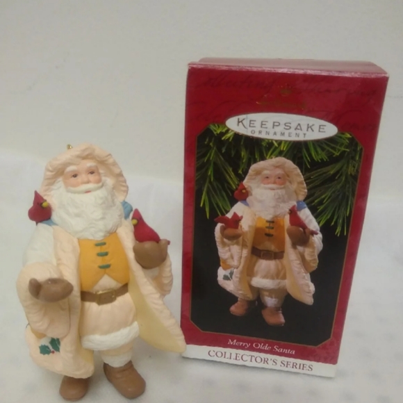 Hallmark Keepsake Ornament - Collector's Series - Picture 4 of 7